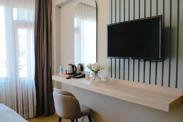 Room 18 of 39