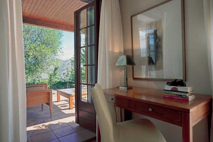 Room 2 of 45