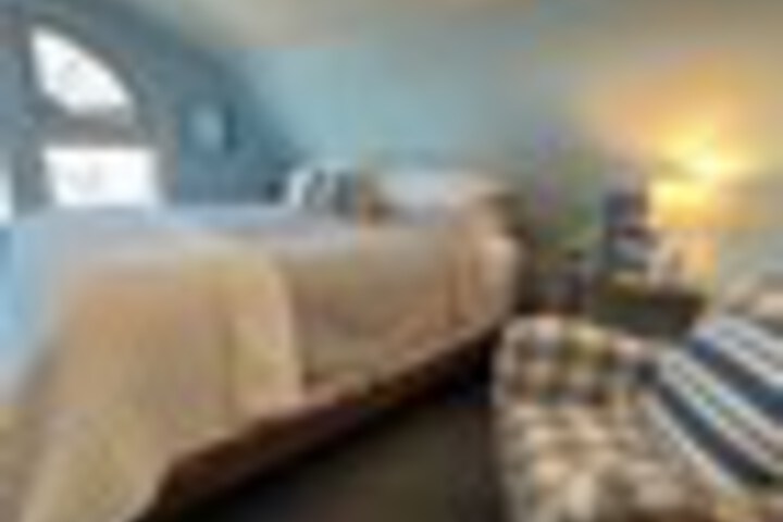 Room 71 of 297