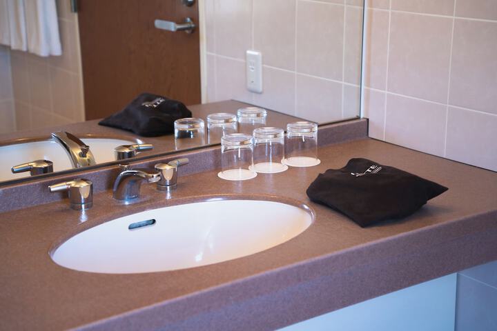 Room 82 of 223