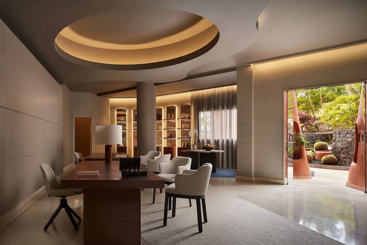 Hotel Lobby