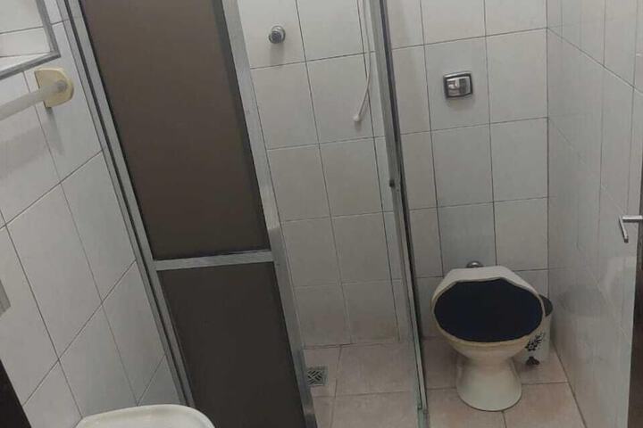 Room 20 of 33