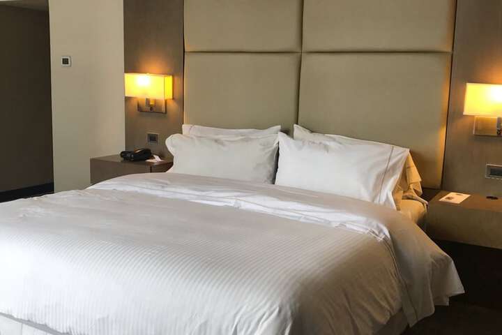 Room 14 of 85