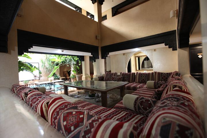 Hotel Interior 7 of 130