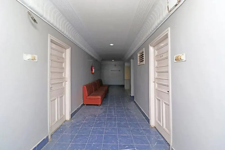 Room 11 of 21