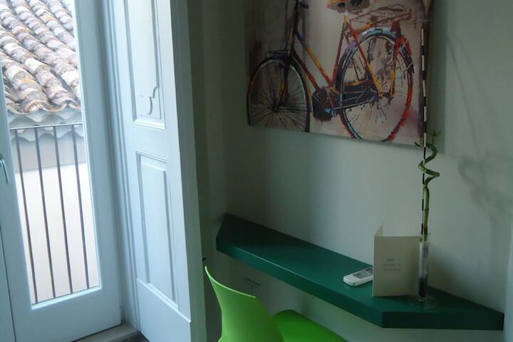 Room 25 of 54