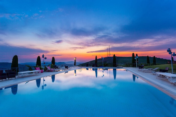 Pool Hotel