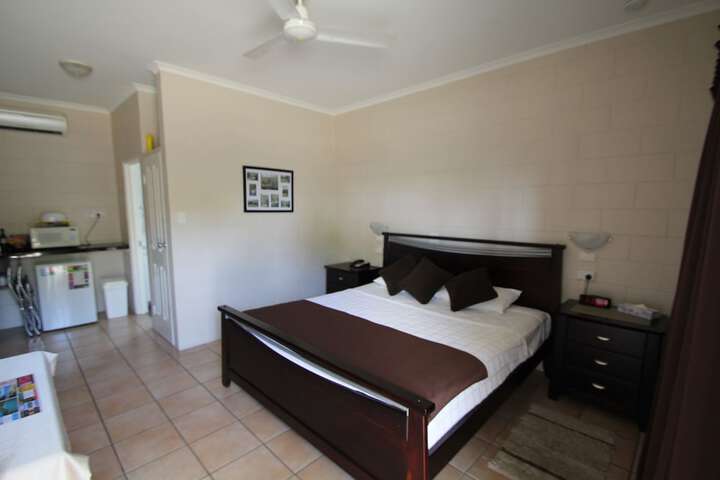 Room 12 of 40