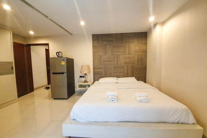 Room 16 of 53