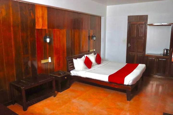 Room 3 of 27