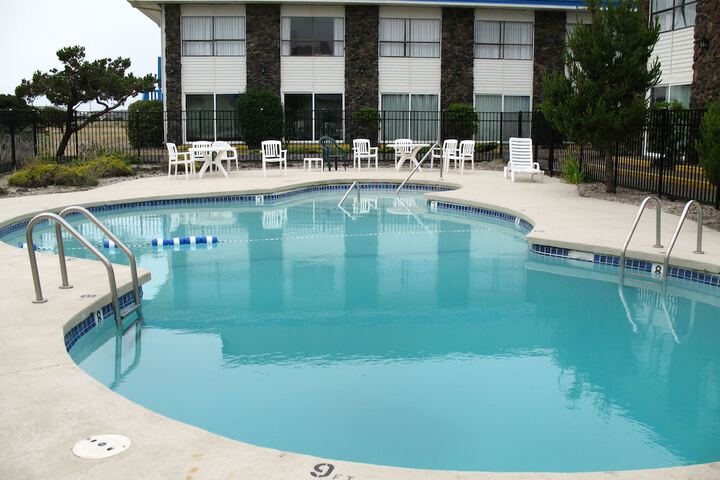Pool 22 of 46