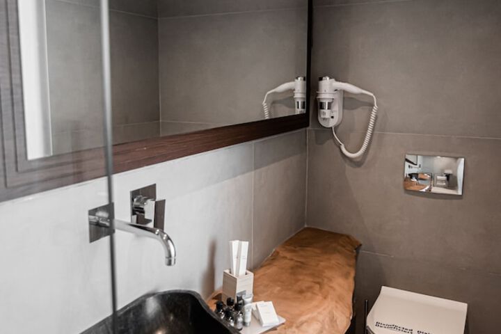 Room 44 of 60