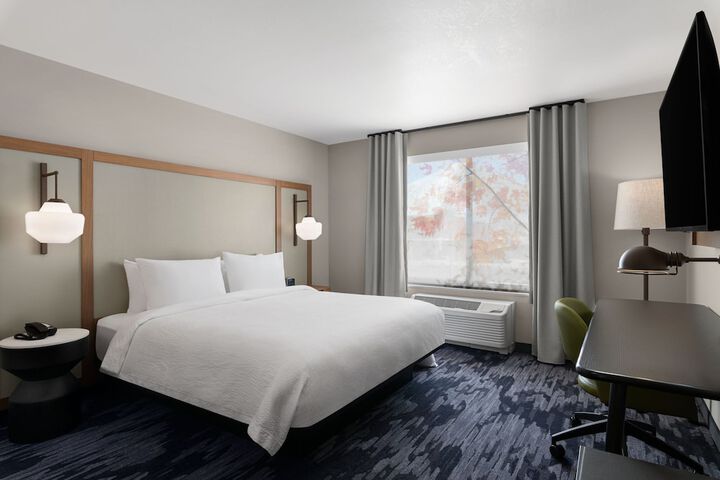 Room 14 of 42