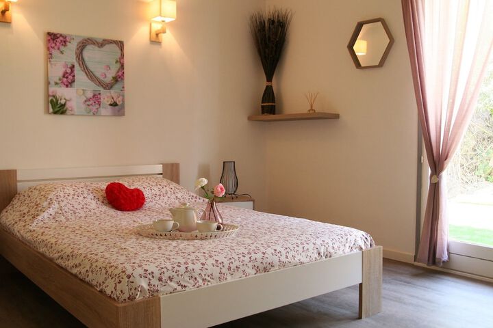 Room 2 of 4