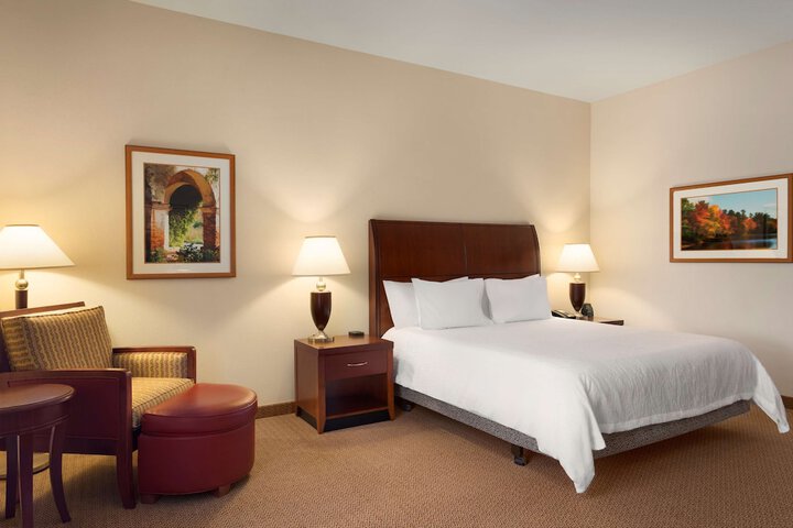 Room 12 of 25