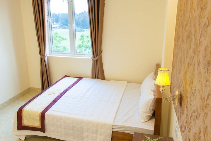 Room 10 of 33