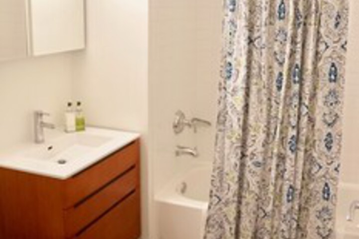 Room 2 of 18