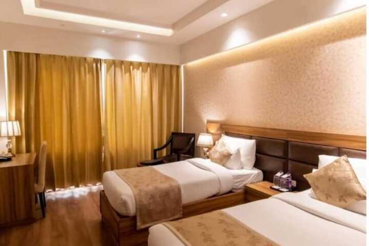 Room 14 of 74