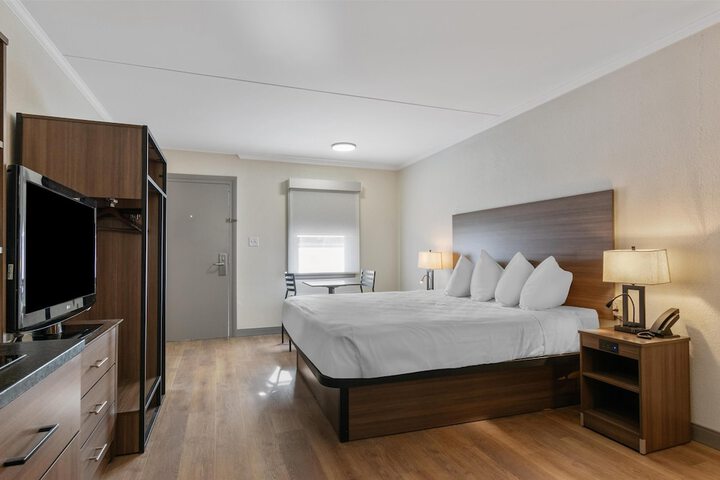 Room 7 of 23