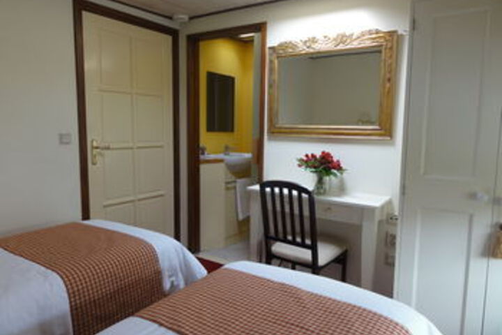 Room 7 of 23