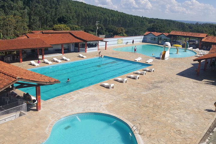 Pool 15 of 26