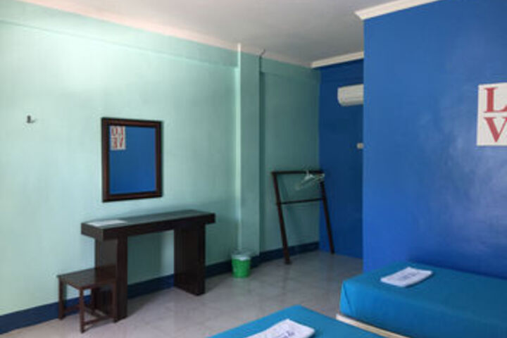 Room 16 of 24
