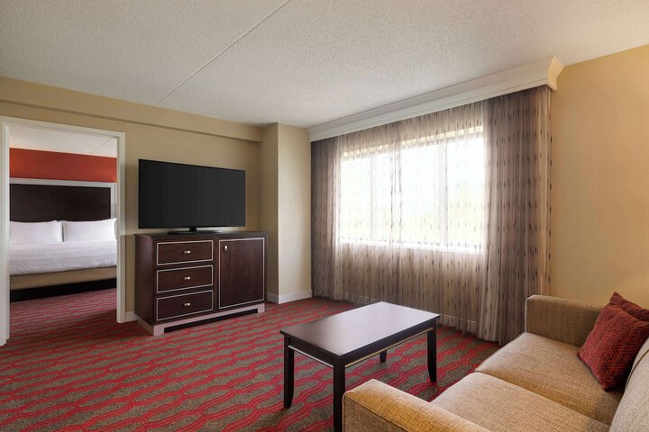 2 Queen Beds (8 of 14)