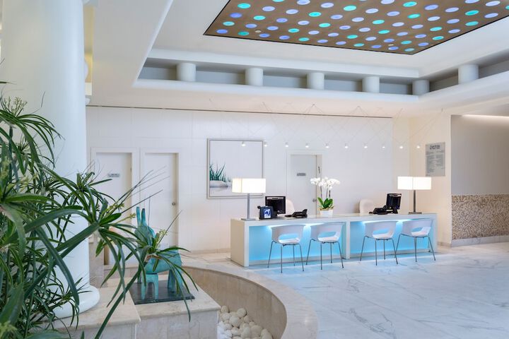 Hotel Interior 80 of 130