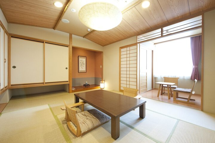 Room 15 of 146