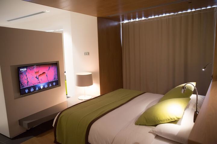 Room 7 of 43