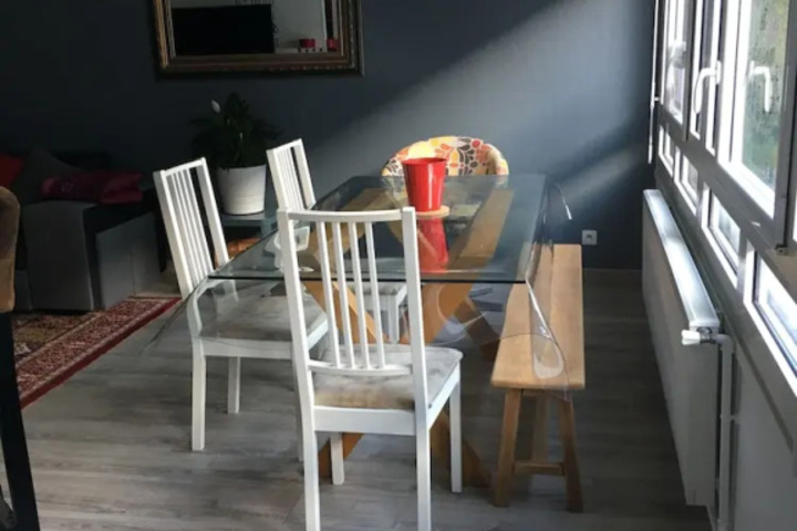 Dining 20 of 22
