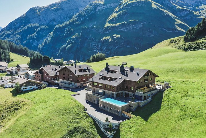 AlpenParks Hotel &  Apartment Arlberg Warth in Warth