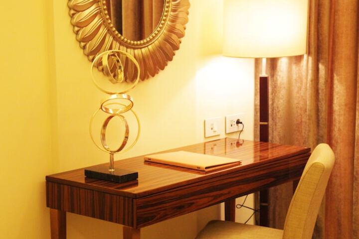 Room 10 of 35