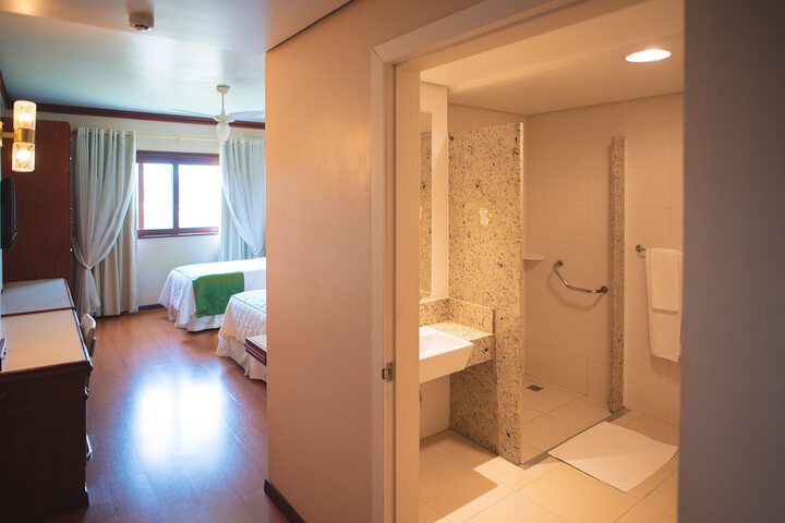 Room 43 of 130