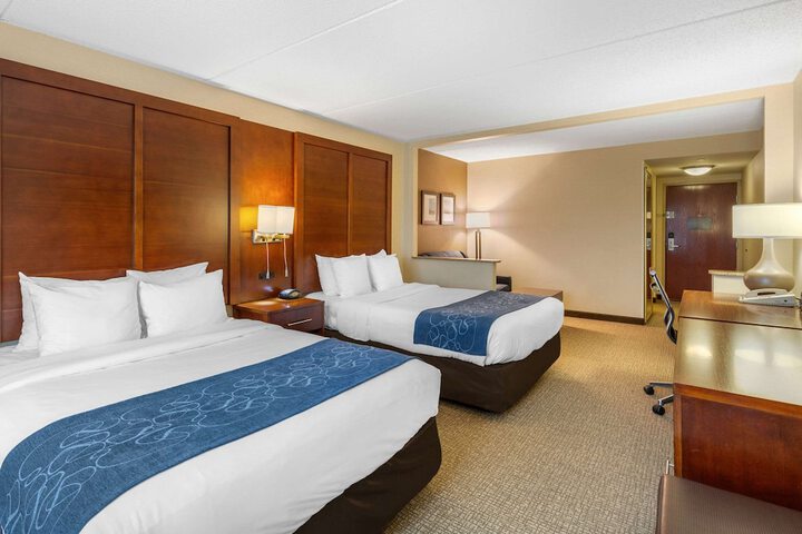 1 King Bed Suite (24 of 29)