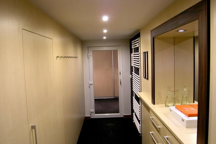 Room 7 of 22