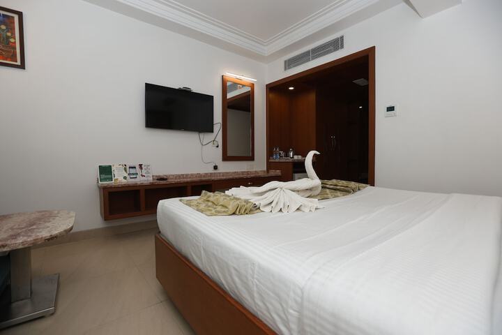 Room 17 of 24