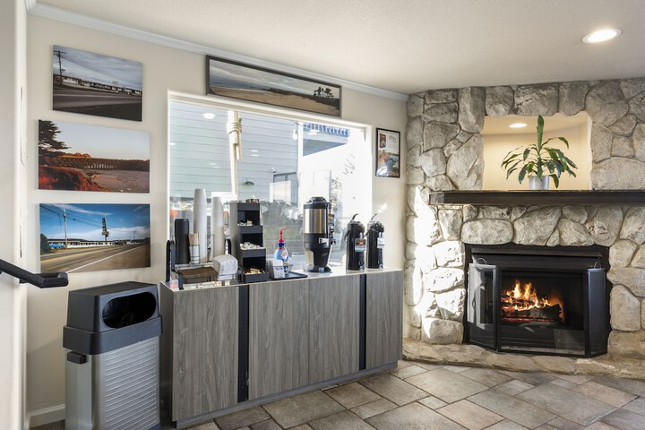 Hotel Interior 4 of 83