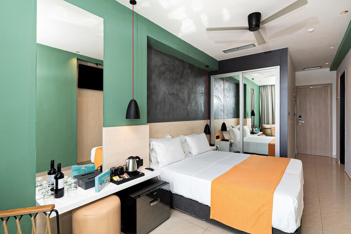 Room 34 of 121