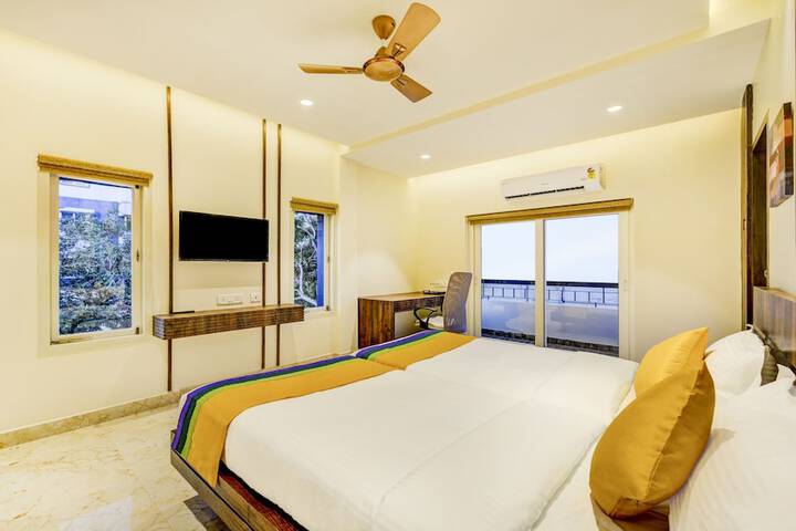 Room 11 of 26