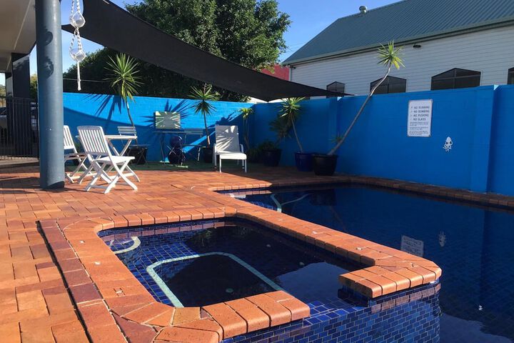 Hotel with Pool
