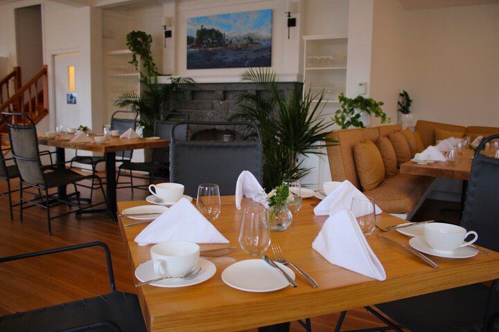 Breakfast/Coffee Service 76 of 103