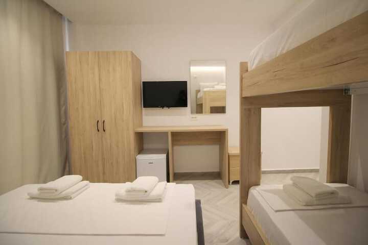 Room 46 of 96