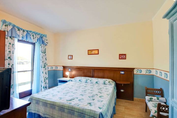 Room 21 of 181