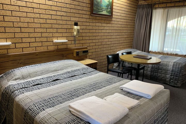 Room 10 of 61