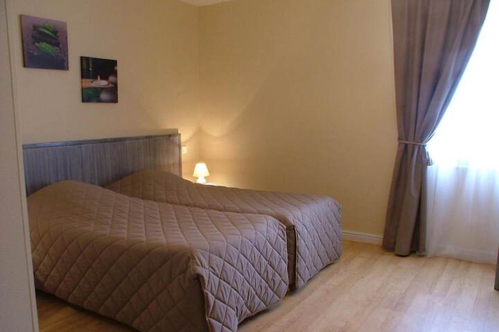 Room 12 of 60