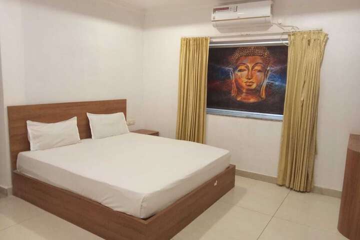 Room 21 of 39