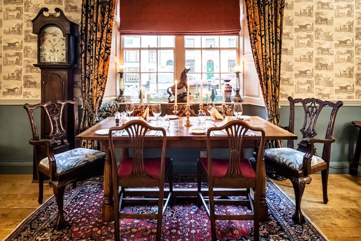 Dining 80 of 118