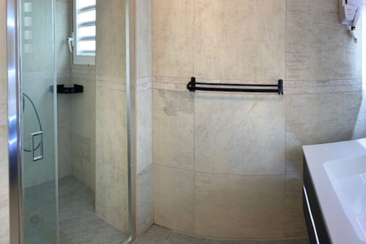 Room 54 of 77