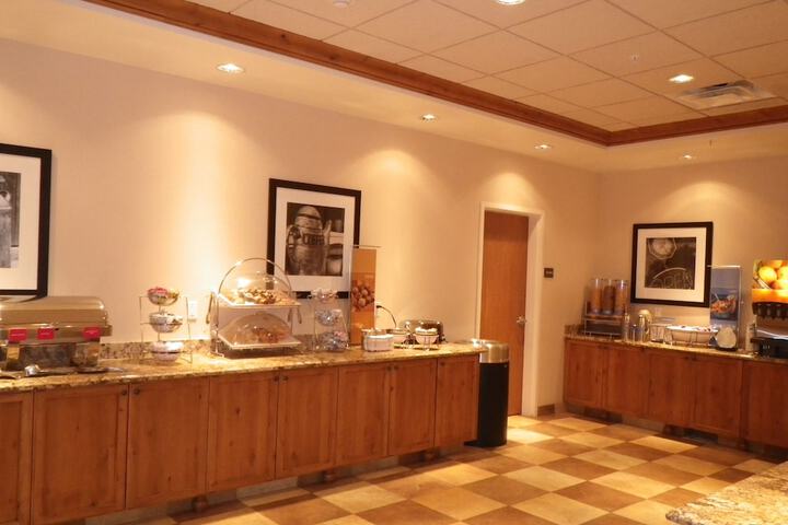 Breakfast/Coffee Service 62 of 75